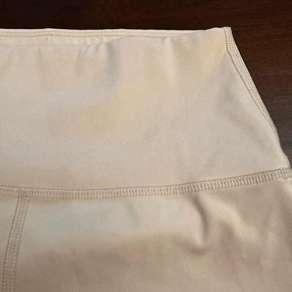 Reformation High Rise 7" Bike Short in Serenade - Picture 6 of 7